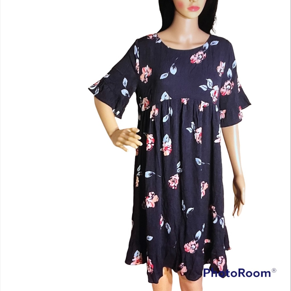 Maternity Ruffle Sleeve Printed Dress Small
